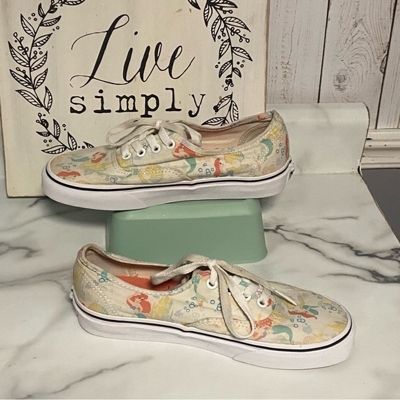 Disney x Vans little mermaid Womens sneakers size 7 - Picture 3 of 6